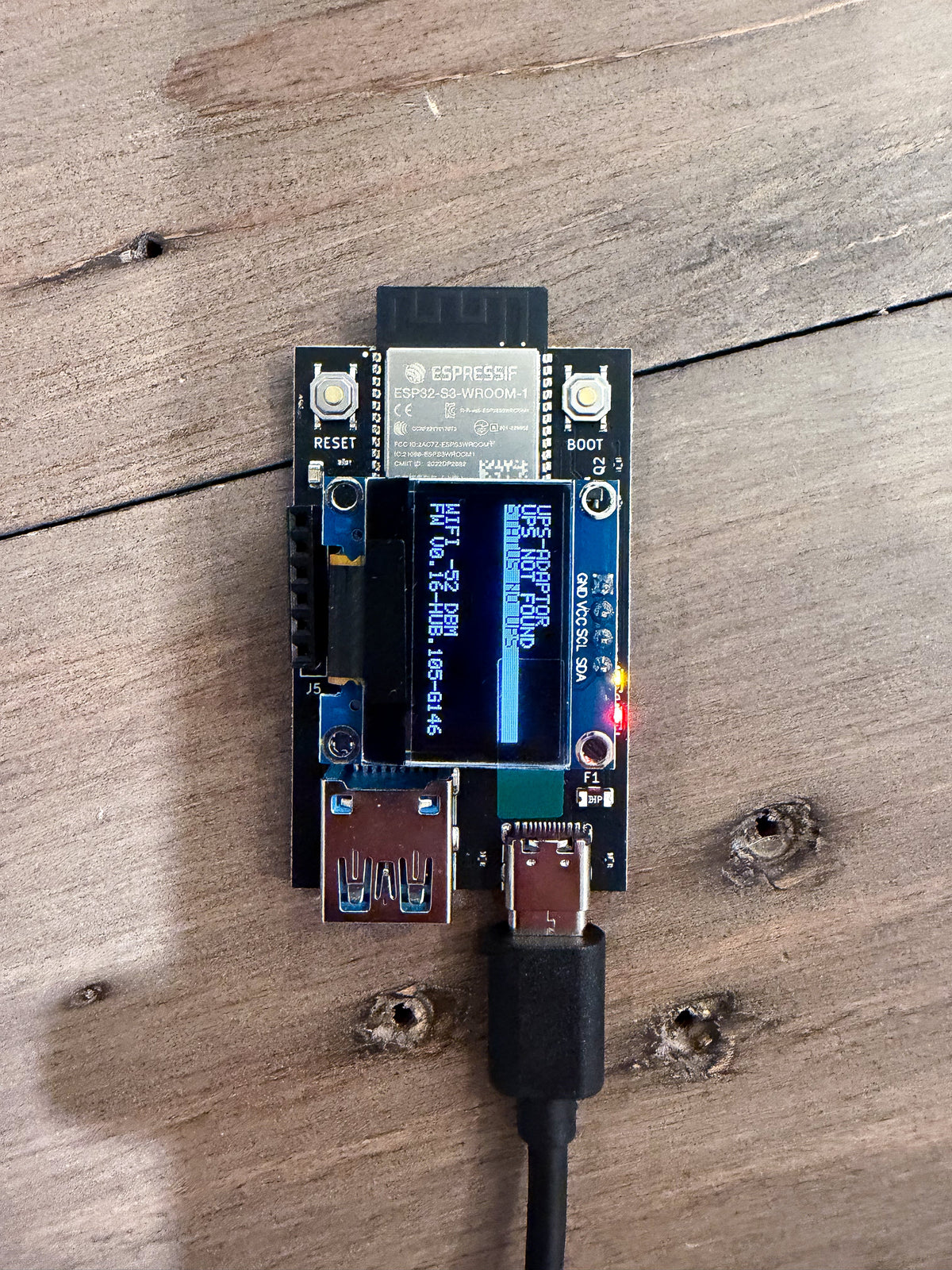 My UPS Pal OLED board with its display showing UPS status